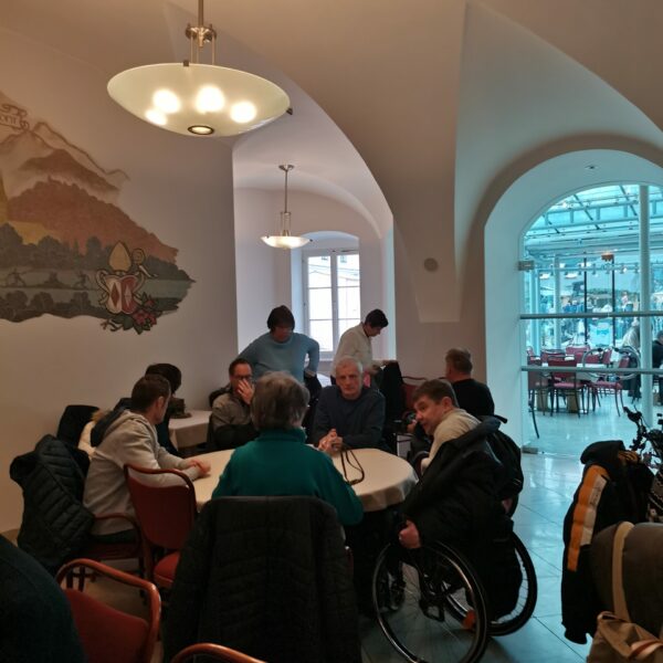 Mitagsessen im Stiftskeller